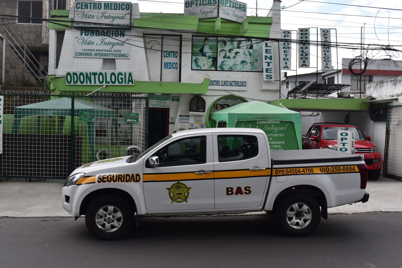 Cerramiento perimetral de una instalación industrial con detección electrónica